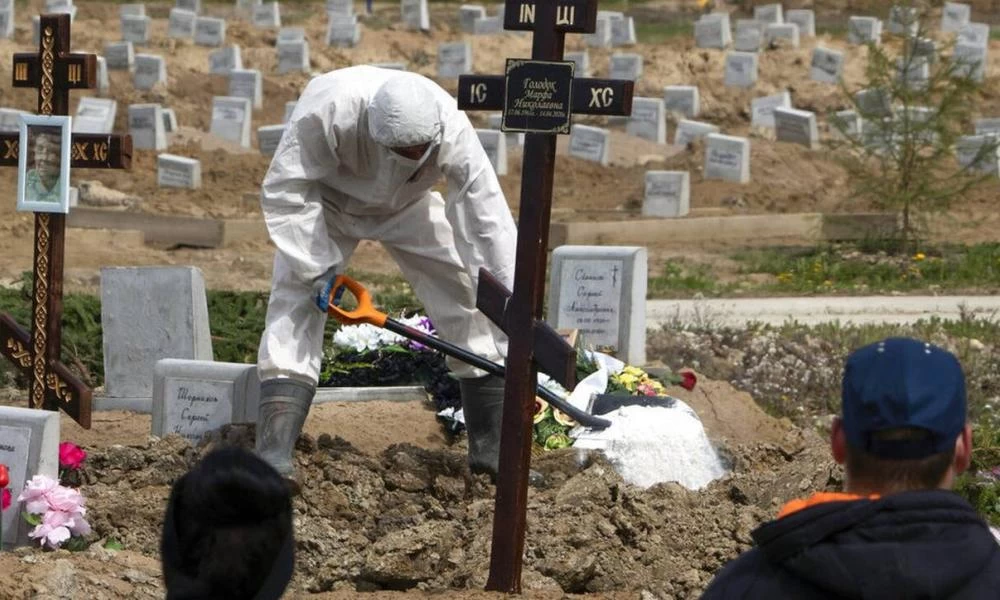 Ρωσία: Οι αρχές ανακοινώνουν 23.704 νέα κρούσματα και 783 θανάτους